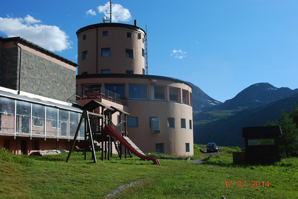 Hotel Restaurant Monte Leone Simplon Екстер'єр фото