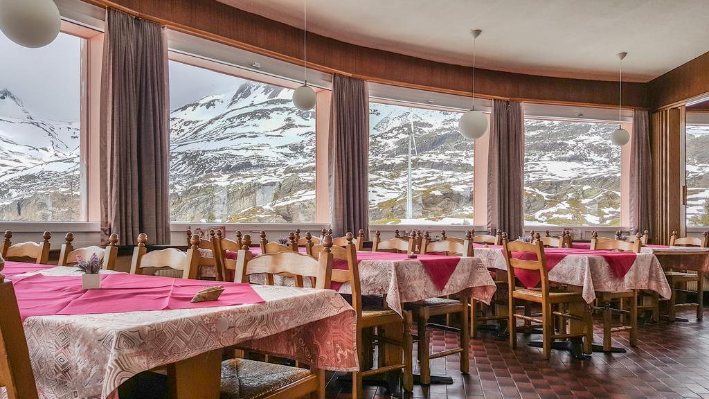 Hotel Restaurant Monte Leone Simplon Екстер'єр фото